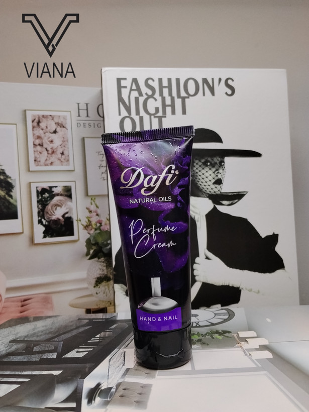 کرم مرطوب کننده و معطر دست و ناخن مدل ایفوریا Euphoria حجم 75 میل دافی